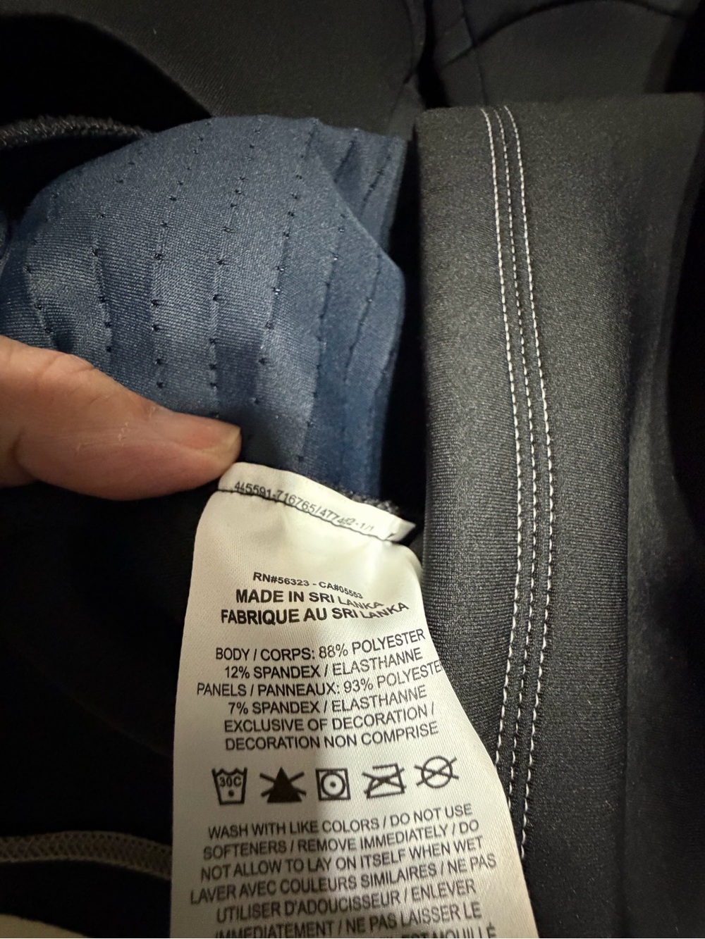 Nike Women’s Black Crewneck Sweatshirt - Picture 4 of 6